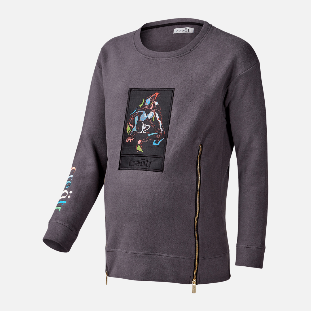 Grauer creätr Pulli mit Reisverschluss und bunter Stickerei
